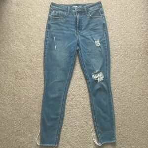 Old Navy Rockstar Super Sunny high-rise jeans, size 4